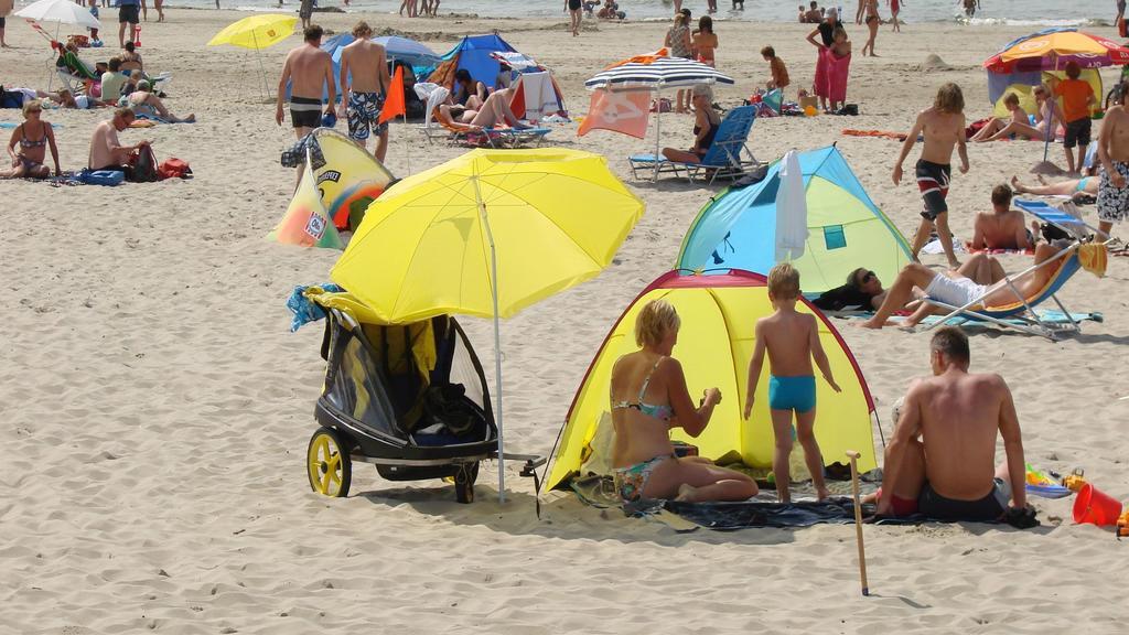 Strand49 Glamping Sint Maartenszee Sint Maartensvlotbrug Luaran gambar